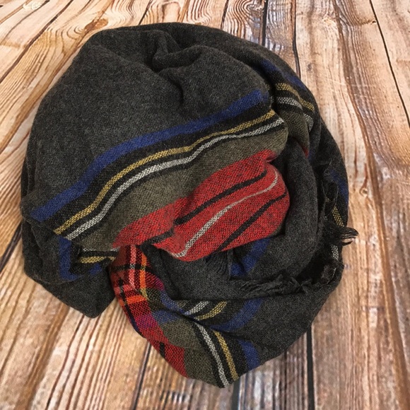J. CREW SCARF SQUARE BLANKET SCARF - Picture 7 of 7